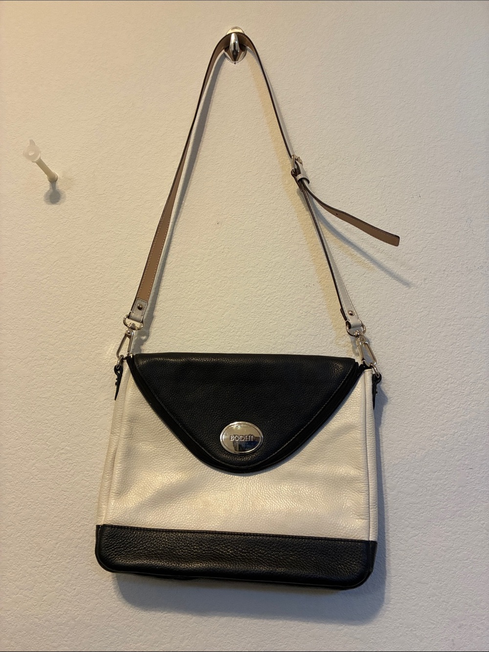 Bodhi Two-Tone Black/Ivory Laptop/Ipad Bag